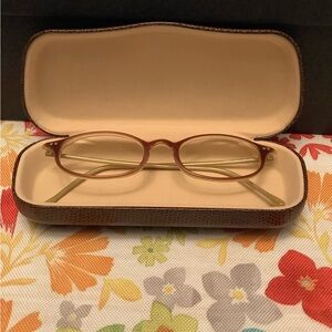 Calvin Klein tortoise frames, extremely lightweight, golden interior, detailed